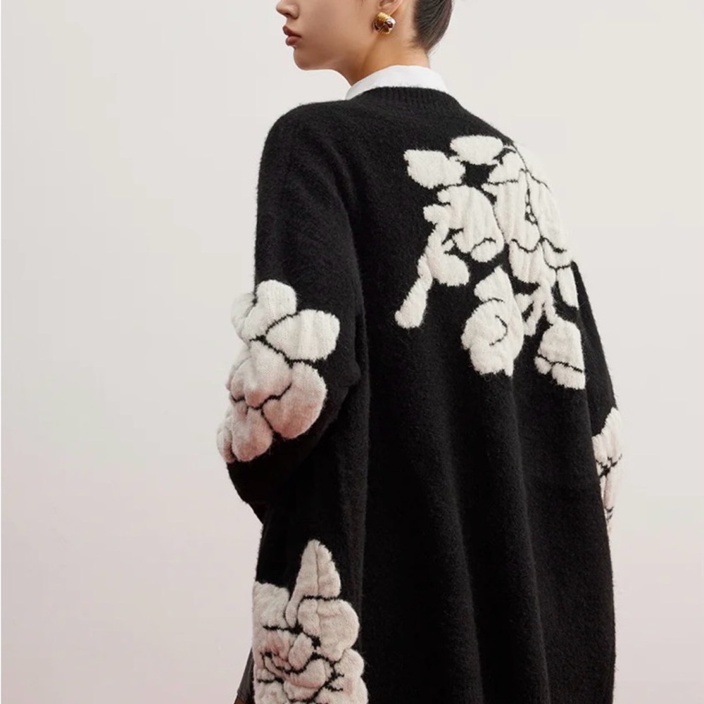 Commense Wool-Blend Knit-Floral Cardigan - Picture 3 of 5